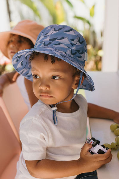 Stingray Wide Brim Bucket Hat